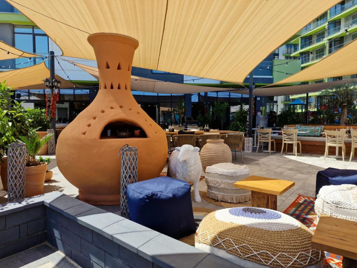 Royale Sundance Studio 7 Beach Spa & Pool Mamaia Nord Exterior photo