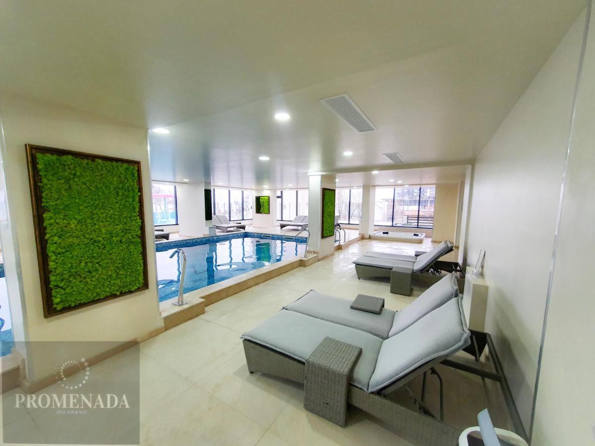 Royale Sundance Studio 7 Beach Spa & Pool Mamaia Nord Exterior photo