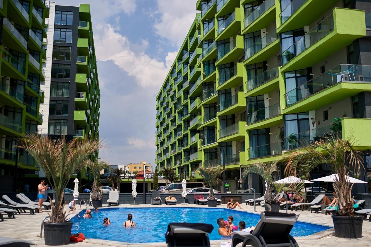Royale Sundance Studio 7 Beach Spa & Pool Mamaia Nord Exterior photo